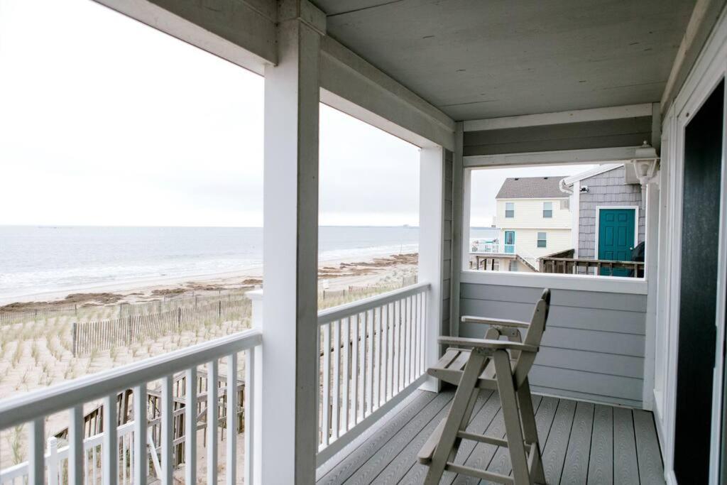 Modern 4Bdr Oceanfront Home Вирджиния-Бич Экстерьер фото